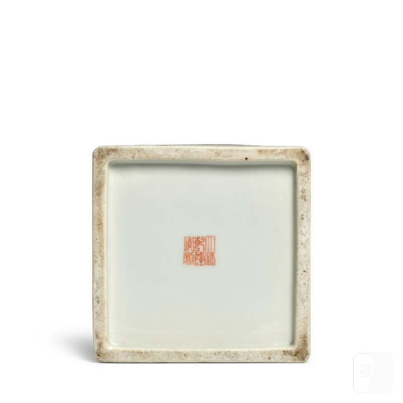 二十世紀 粉彩松鹿紋四方筆筒 | A FAMILLE-ROSE 'PINE AND DEER' SQUARE BRUSHPOT - 图6